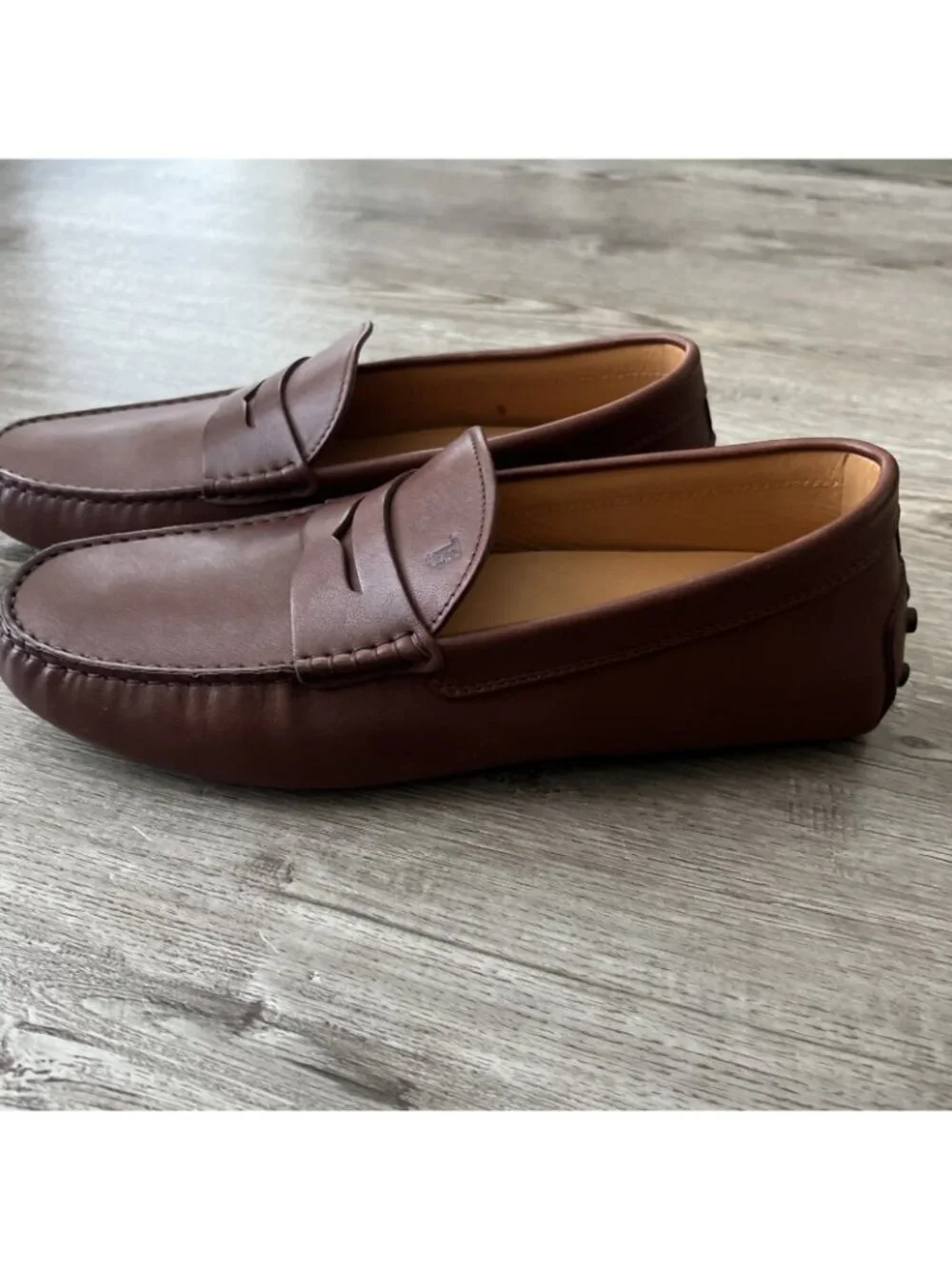 Tod's City Gommino Leather Penny Loafers Mens US 9 Cuoio Brown Slip On Italy New